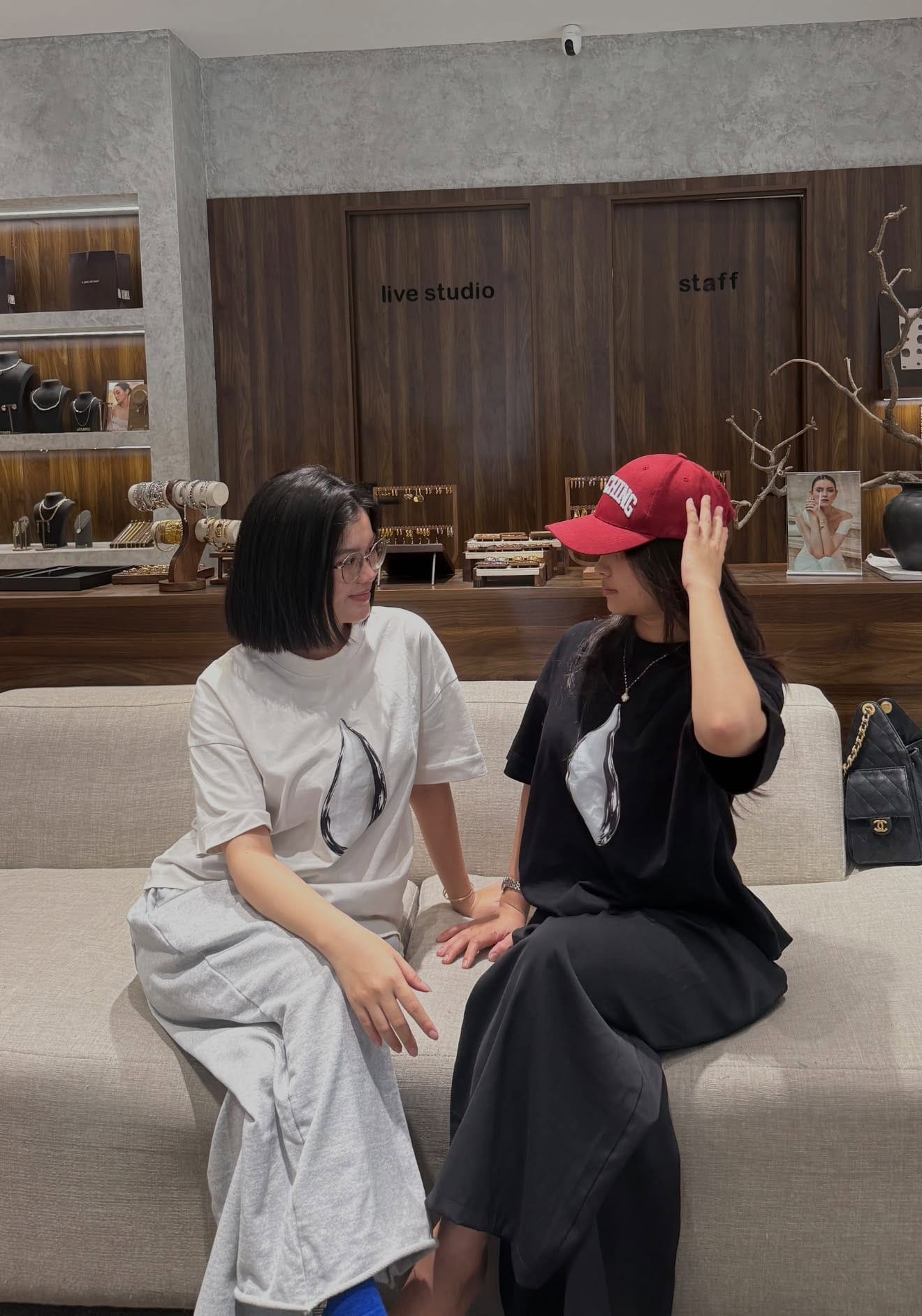 outfit thời trang hè 2026 tối giản